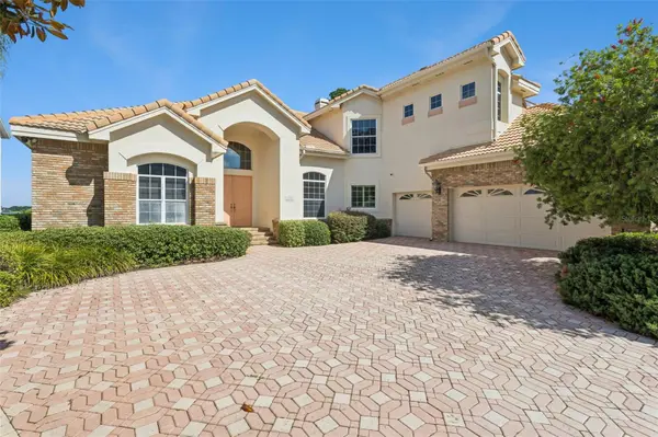 1901 EDGEWATER DR, Mount Dora, FL 32757