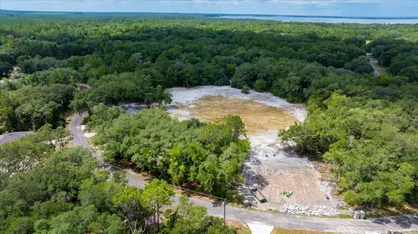 FISHER LANE CT, Ocklawaha, FL 32179