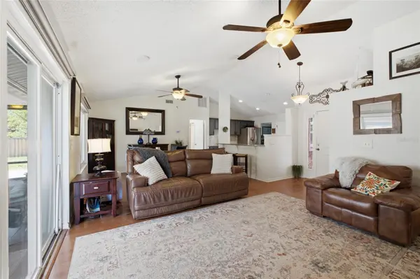 17522 HILLSIDE DR, Montverde, FL 34756