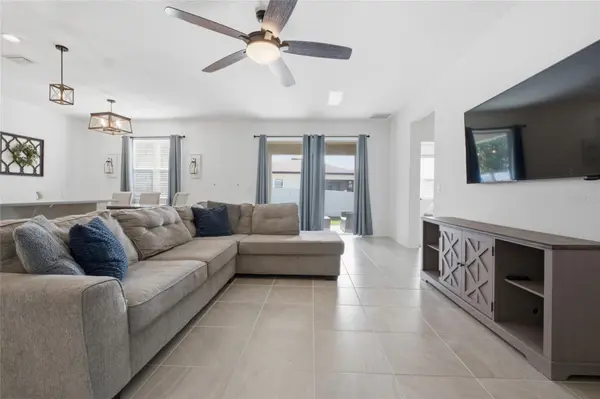180 JENSEN DR, Groveland, FL 34736
