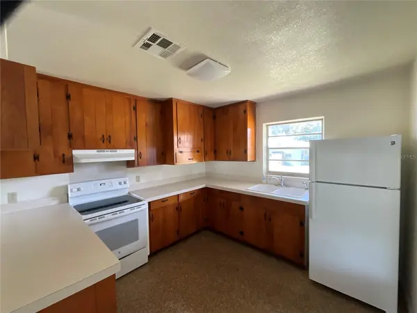 12455 SE 138TH AVE, Ocklawaha, FL 32179