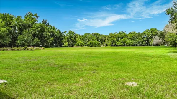 5298 CR 542F, Bushnell, FL 33513