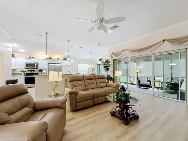 1967 FLOWERSVILLE PL, The Villages, FL 32163