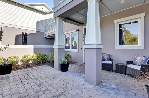9219 LAUREATE BLVD, Orlando, FL 32827
