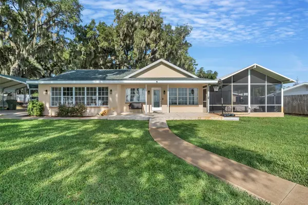 606 N SHORE DR, Leesburg, FL 34748