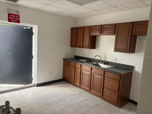 4207 EDGEWATER DR, Orlando, FL 32804