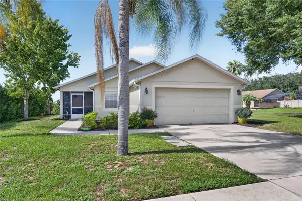 1390 WILLOW CREST DR, Clermont, FL 34711
