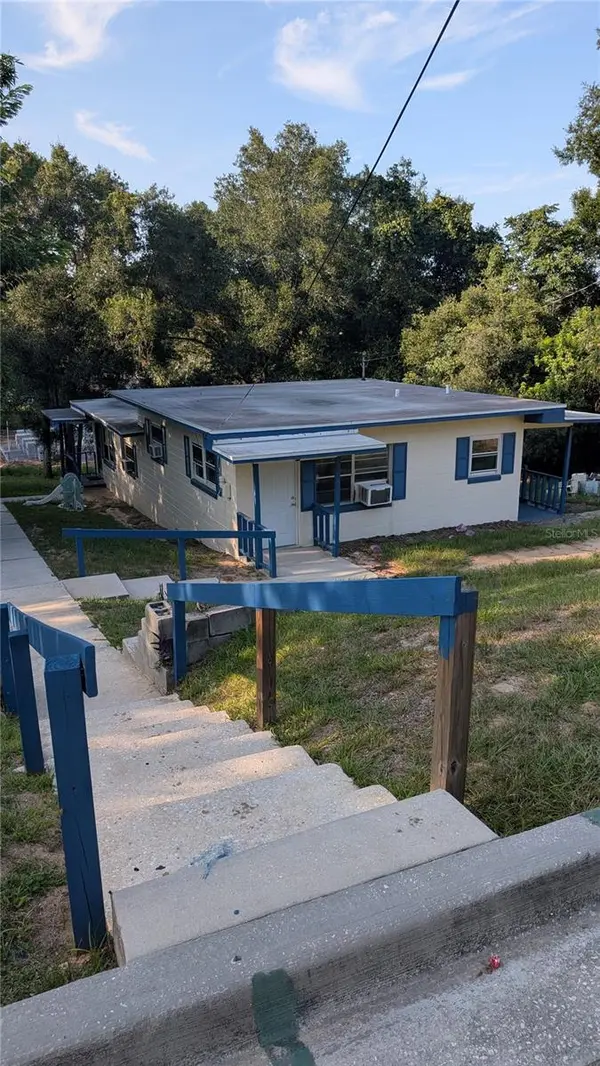 738 E MINNEOLA AVE, Clermont, FL 34711