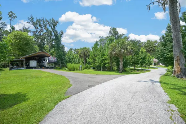 19040 NW 88TH AVENUE RD, Reddick, FL 32686