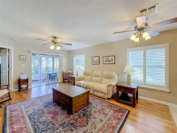25146 CRANES ROOST CIR, Leesburg, FL 34748