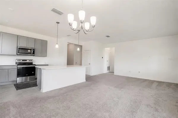 3349 PINK OLEANDER AVE, Mascotte, FL 34753
