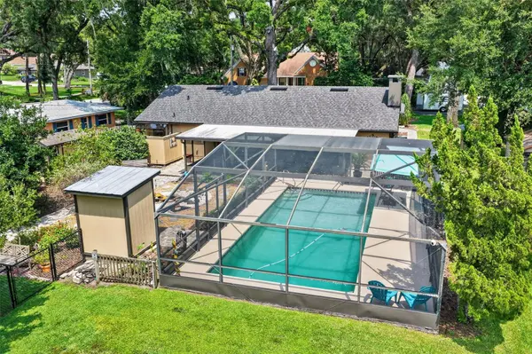 2115 SUZANNE DR, Mount Dora, FL 32757