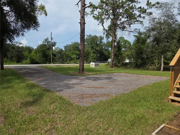 9448 ROUSSEAU ST, Webster, FL 33597