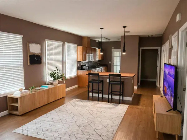 1712 W MAIN ST, Leesburg, FL 34748