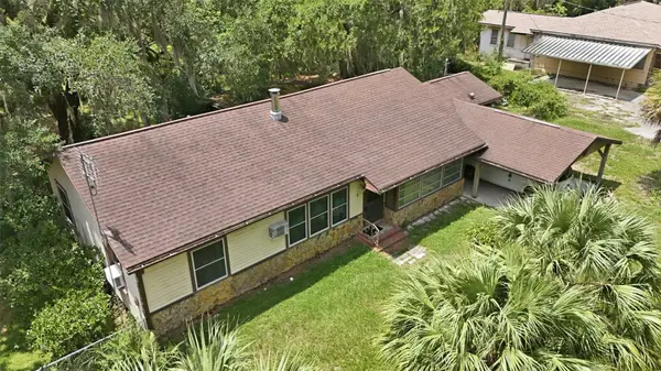 2104 SE LAKE WEIR AVE, Ocala, FL 34471