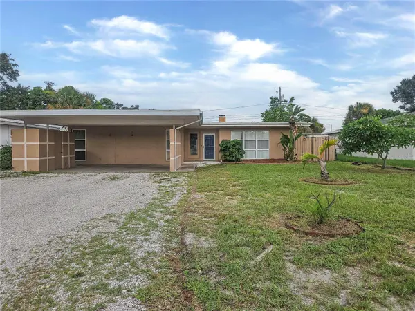 1820 LOMBARDY DR, Clearwater, FL 33755
