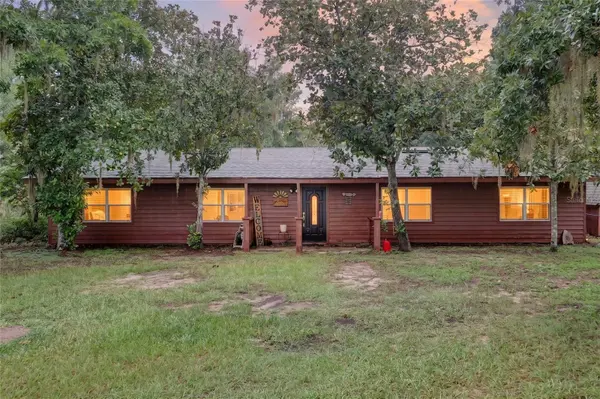 35446 FOURAKER DR, Fruitland Park, FL 34731