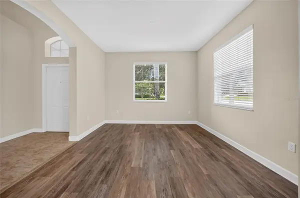 5202 ROYCE DR, Mount Dora, FL 32757