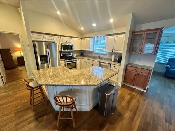 1515 BAYLOR PL, The Villages, FL 32162