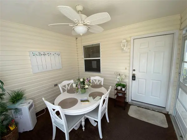 1672 DURAN DR, The Villages, FL 32162