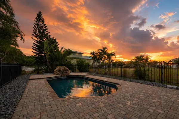 1340 APOLLO BEACH BLVD S, Apollo Beach, FL 33572