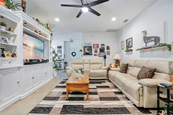 1153 BISHOP ST, Avon Park, FL 33825