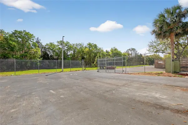 300 RICHEY RD, Leesburg, FL 34748