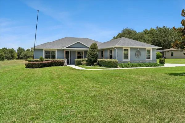 18145 GREAT BLUE HERON DR, Groveland, FL 34736