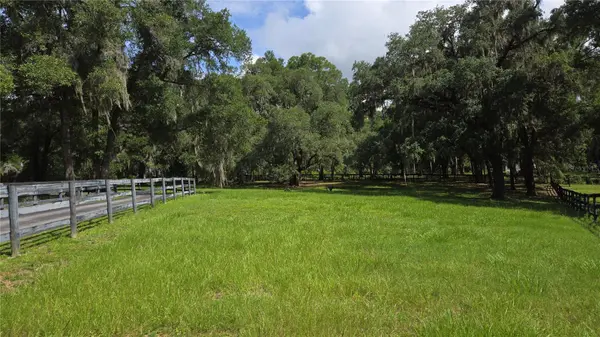 1025 NW 150TH AVE, Ocala, FL 34482