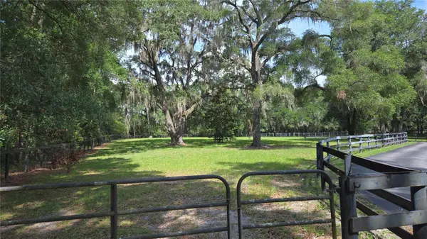 1025 NW 150TH AVE, Ocala, FL 34482