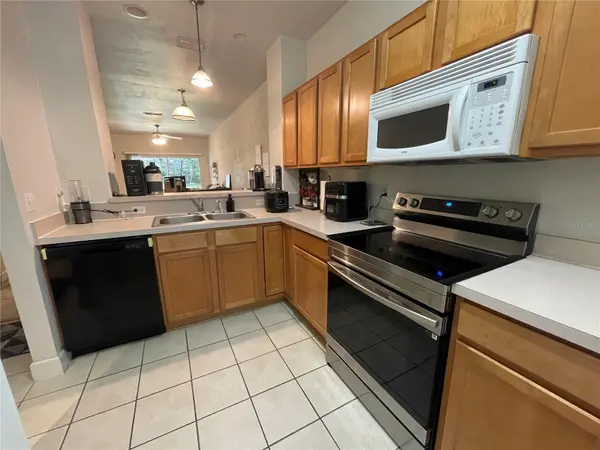 905 NW 21ST AVE #905, Gainesville, FL 32609