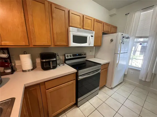 905 NW 21ST AVE #905, Gainesville, FL 32609