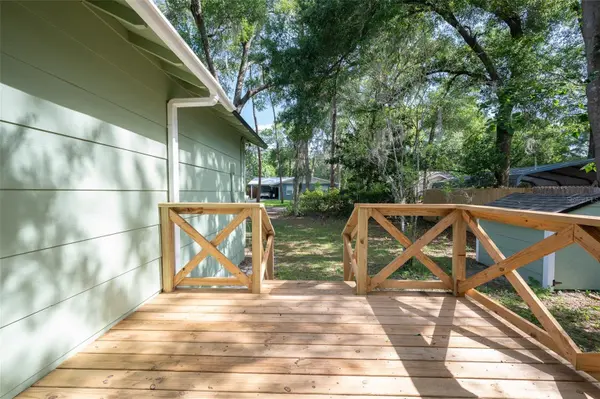 1935 NW 33RD AVE, Gainesville, FL 32605