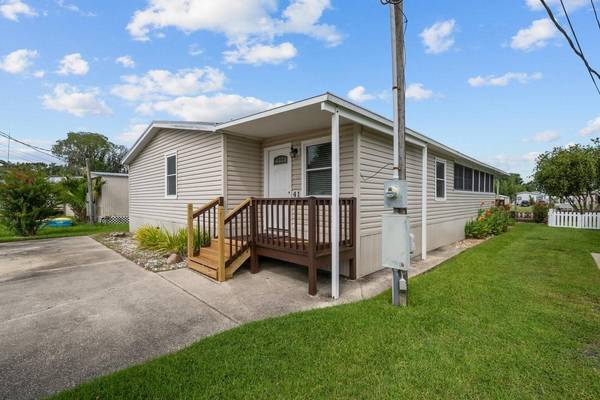 41 SCOTT ST, Welaka, FL 32193