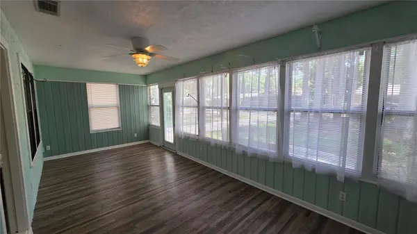 8496 NW 38TH TER, Gainesville, FL 32653