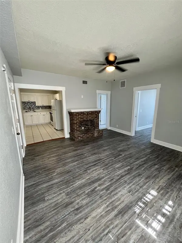 644 4TH AVE S, St Petersburg, FL 33701