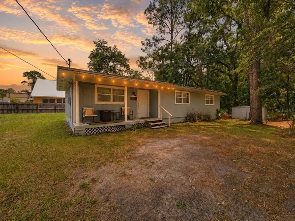 2524 NE 5TH PL, Gainesville, FL 32641
