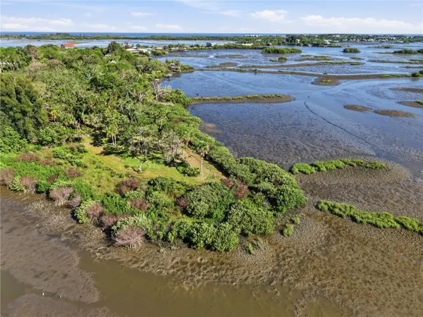 15780 SUNSET POINT DR, Cedar Key, FL 32625