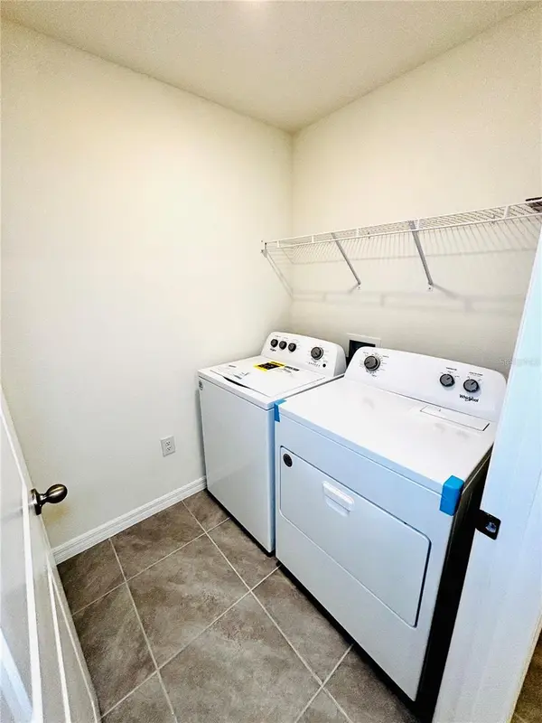 Address not disclosed, Newberry, FL 32669