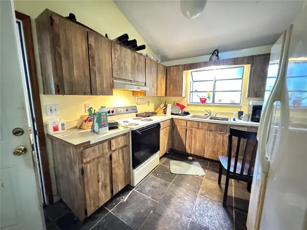 713 NW 95TH TER, Gainesville, FL 32607