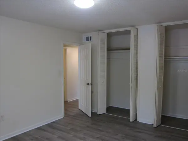 300 NW 20TH AVE #6, Gainesville, FL 32609