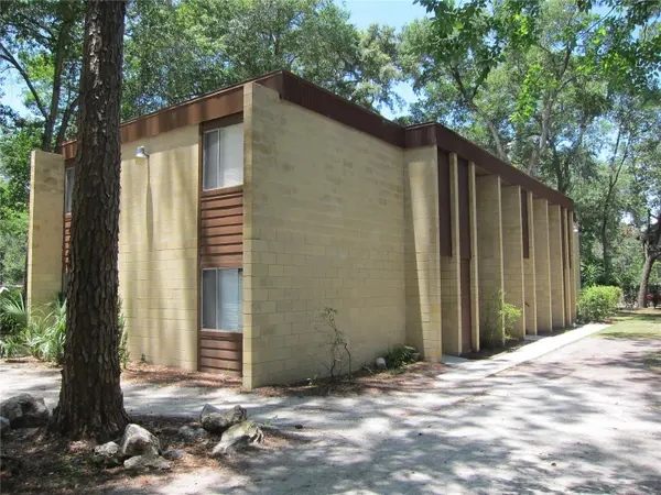 300 NW 20TH AVE #6, Gainesville, FL 32609