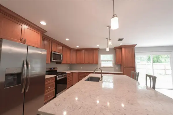 7616 SW 10TH AVE, Gainesville, FL 32607