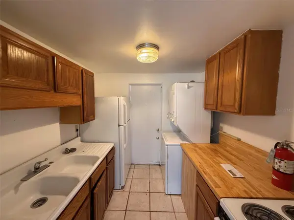 912 SW 6TH AVE, Gainesville, FL 32601