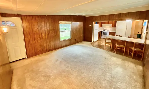 8232 SWAN LAKE RD, Melrose, FL 32666