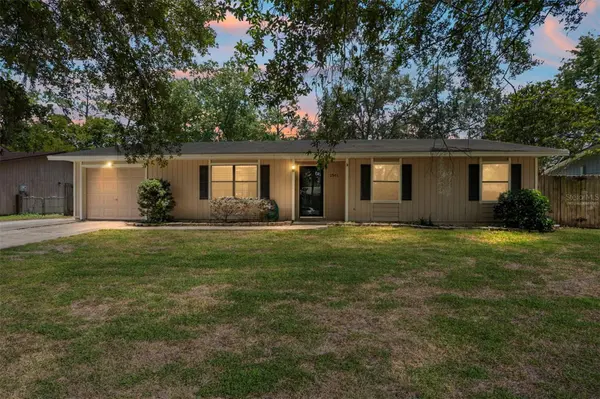 2541 NW 52ND PL, Gainesville, FL 32605