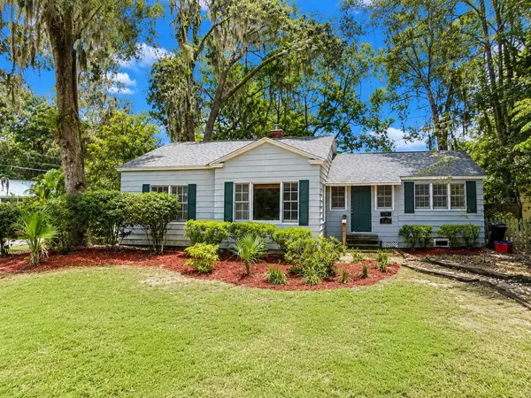 745 NE 10TH AVE, Gainesville, FL 32601