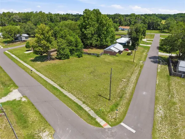 CHERRY ST, Brooker, FL 32622