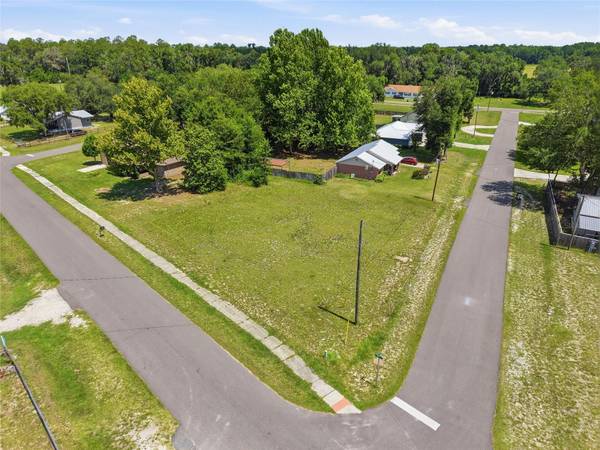 CHERRY ST, Brooker, FL 32622