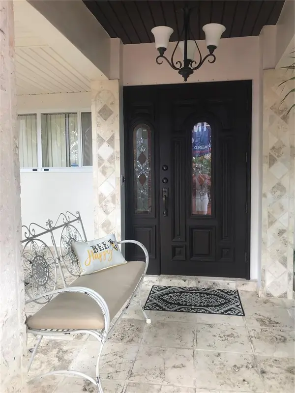 14821 PALMETTO PALM AVE, Miami Lakes, FL 33014